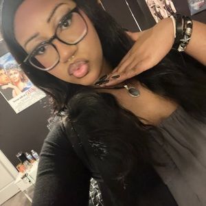 Meet your Posher, Janiyah